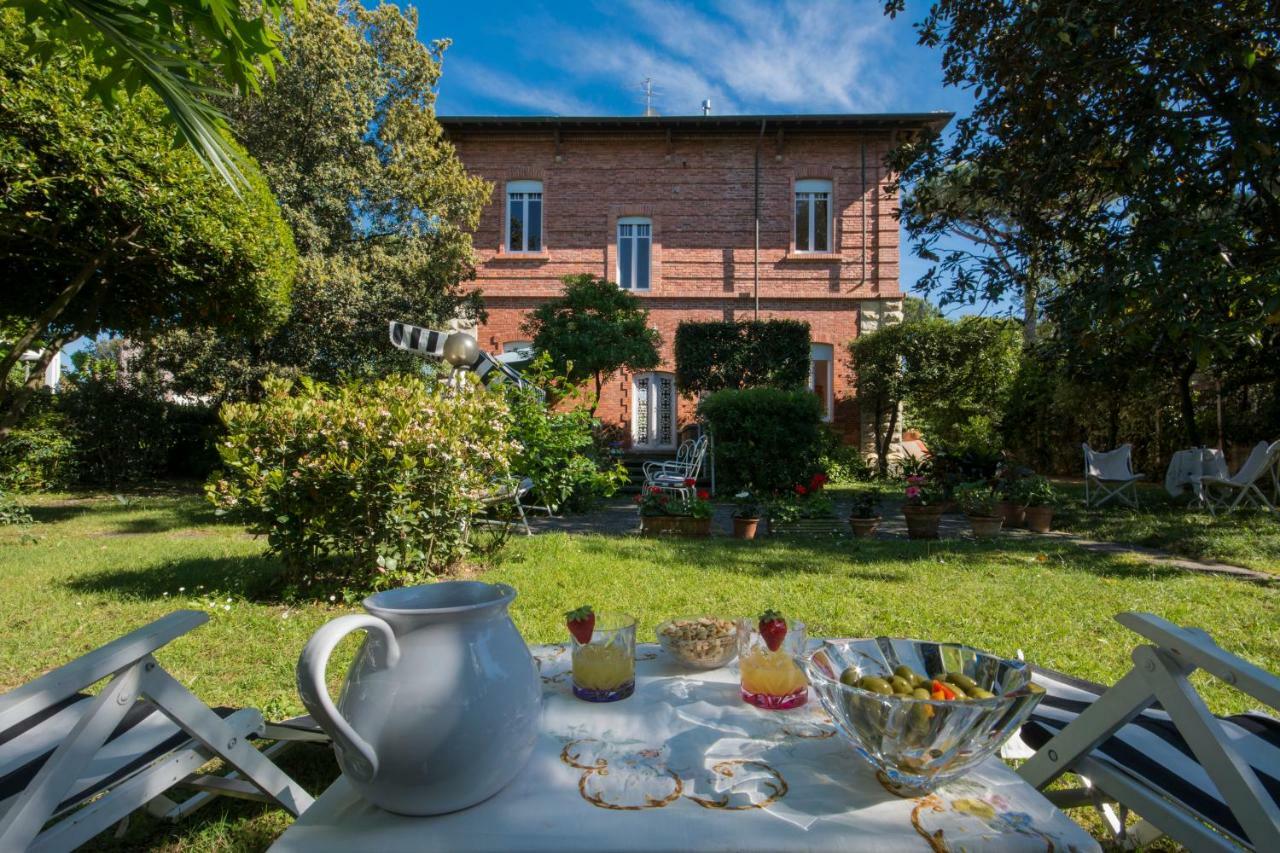 Villa Italy 马里纳-迪-皮特拉桑塔 外观 照片