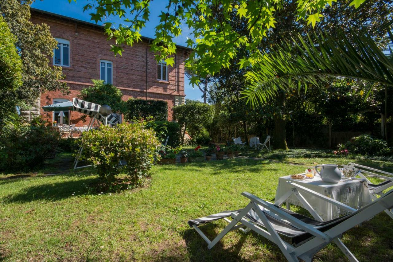 Villa Italy 马里纳-迪-皮特拉桑塔 外观 照片