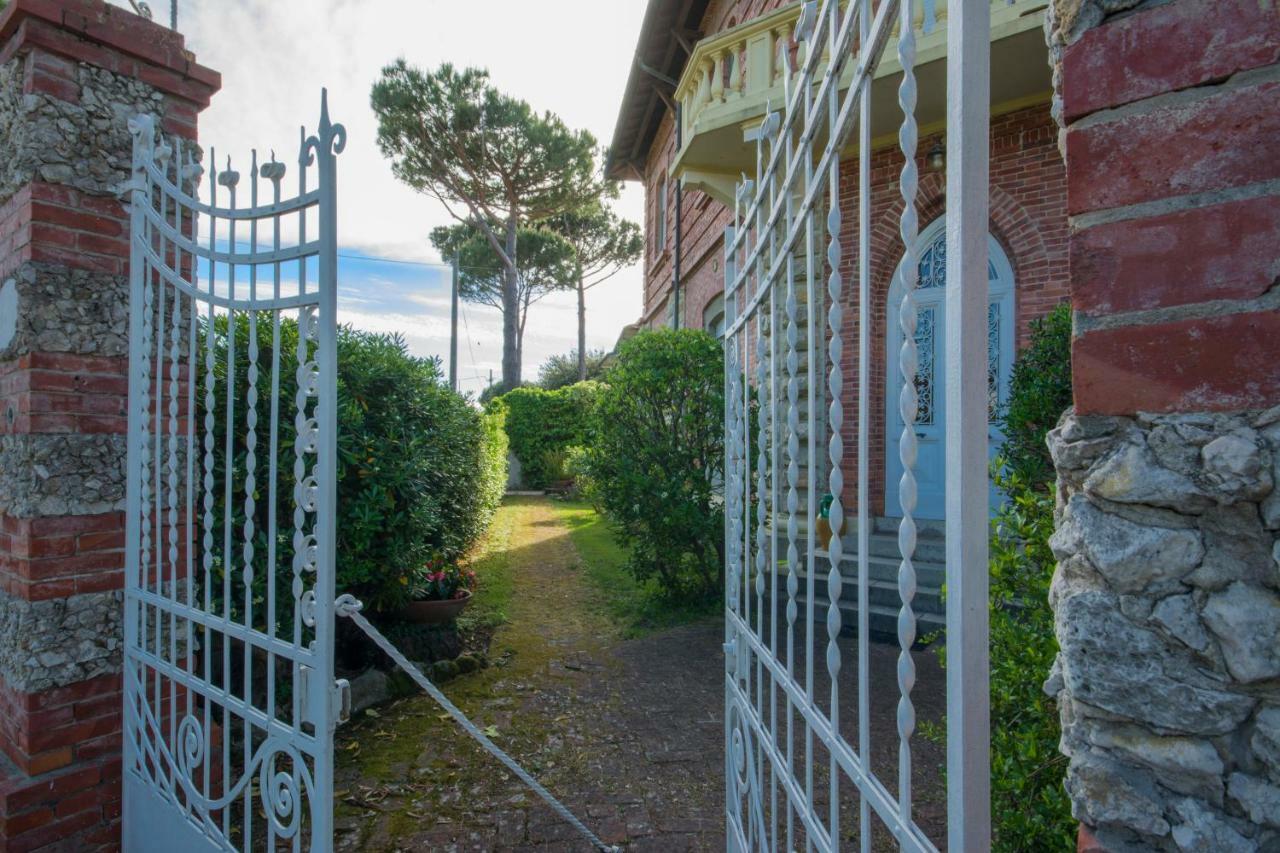 Villa Italy 马里纳-迪-皮特拉桑塔 外观 照片
