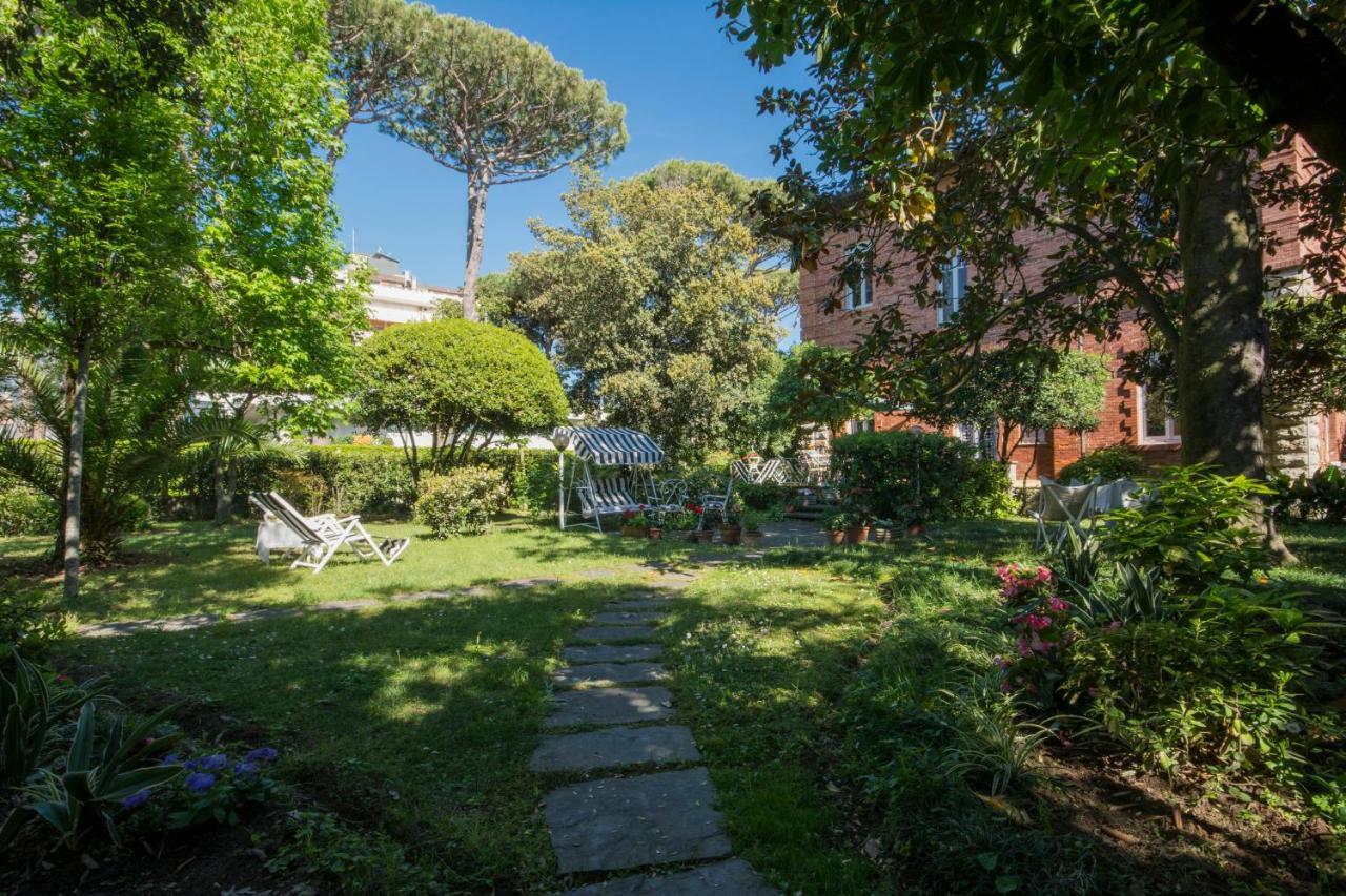 Villa Italy 马里纳-迪-皮特拉桑塔 外观 照片